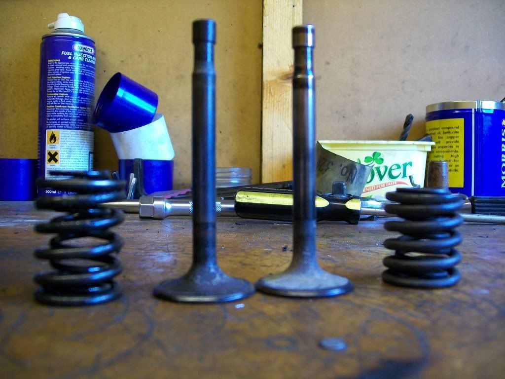 Valve/valve guide failure. Britbike forum